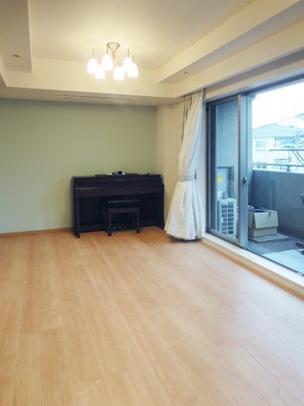 ワンちゃん幸せ♥足腰にやさしいフローリングに　目黒区S様邸